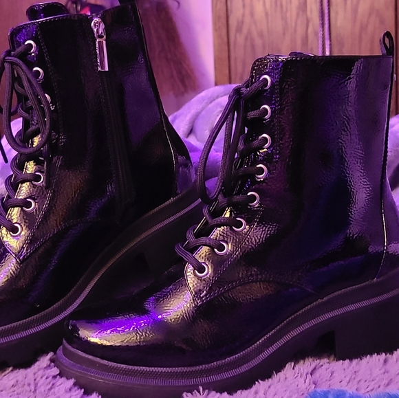 KENDALL + KYLIE Ankle Boots - Picture 1 of 2